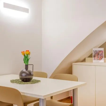 Corso Adriano 13 - I Giardini Apartamento *